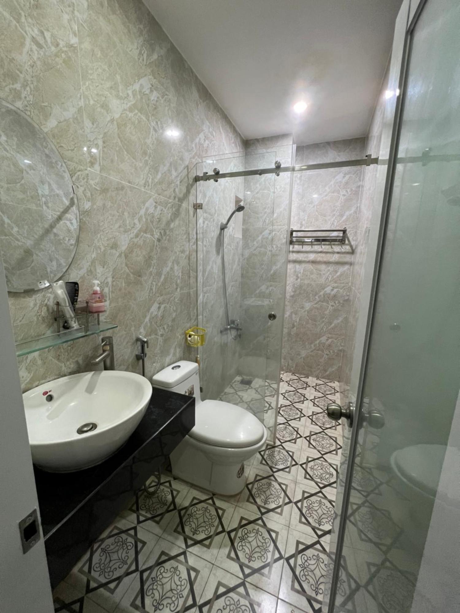 Love Homestay & Spa 퀴논 외부 사진